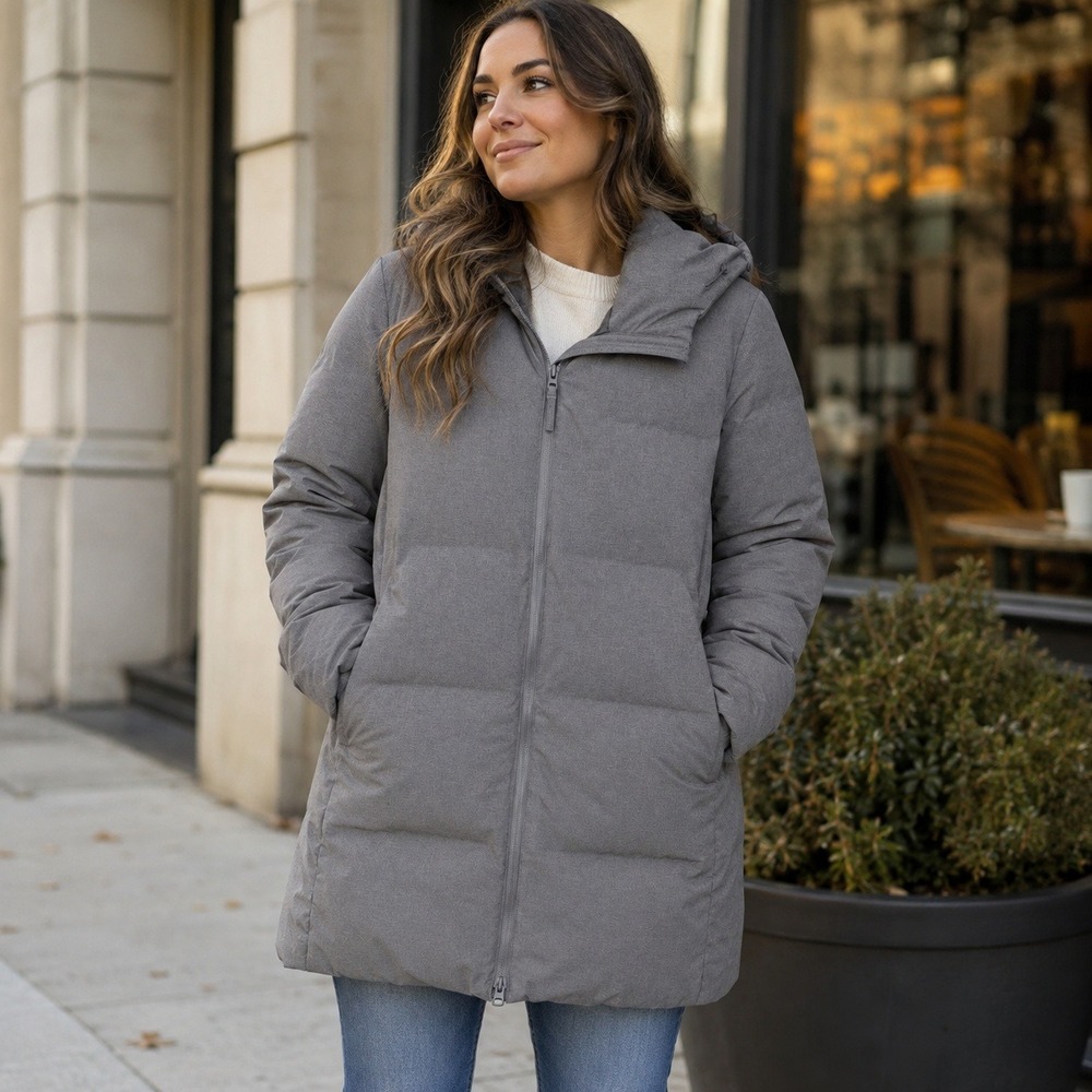 Uniqlo Seamless Down Jacket Size XL Hooded Grey Water Repellent Puffer Coat
